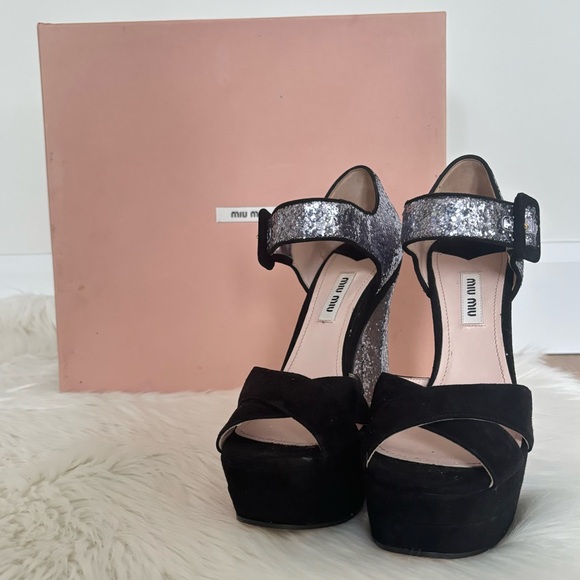 Miu Miu Glitter Accent Platform Pumps - Picture 2 of 12